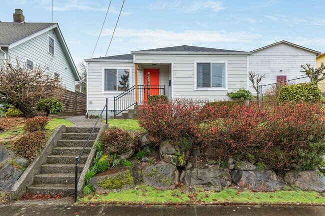 Building Photo - 5241 33rd Ave S