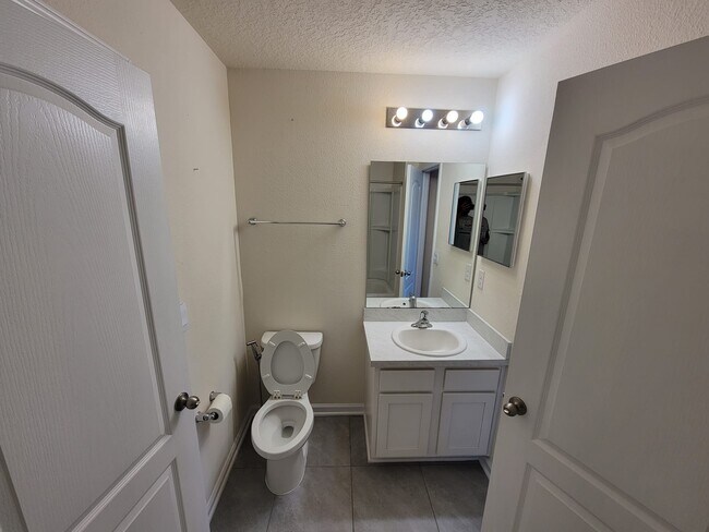 Building Photo - 7635 Legacy Trl