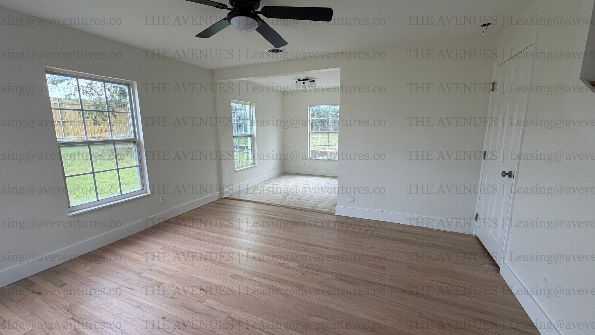 Building Photo - 305 N Oak Cliff Blvd