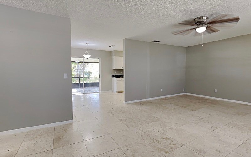 Building Photo - 2143 Creek Side Dr