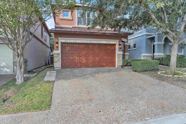 Building Photo - 9813 Sandhill Dr