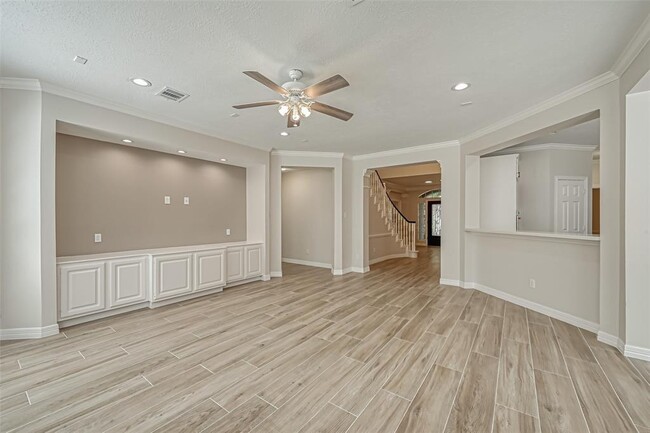 Building Photo - 18 Turtle Creek Manor