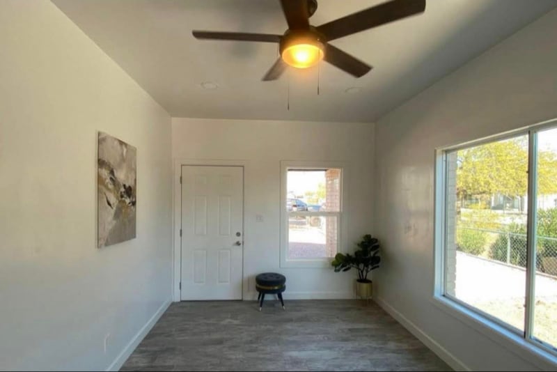 Building Photo - 1533 E Garfield St