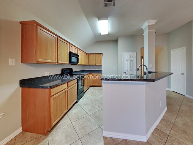 Building Photo - 2828 Glendale Way