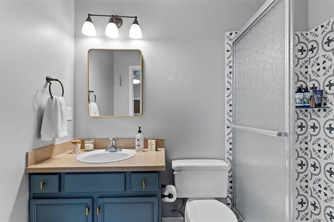 Building Photo - 1168 Stephens St