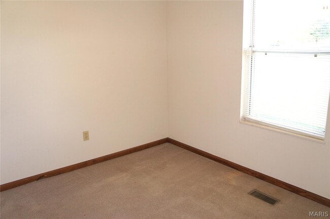 Building Photo - 1631 Thunderbird Ln