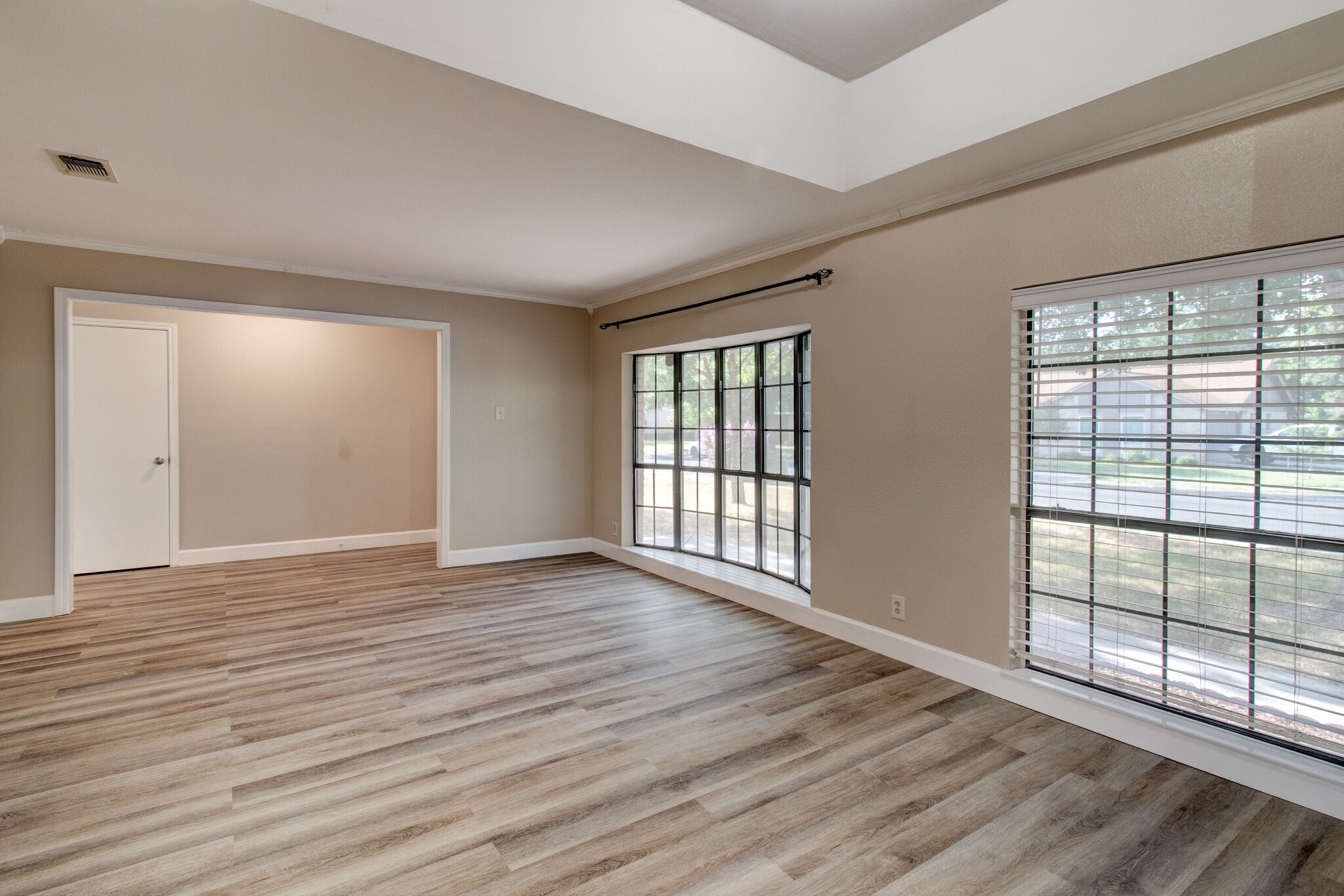 Building Photo - 8039 Misty Park St