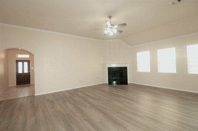 Building Photo - 24306 Piazza Dr