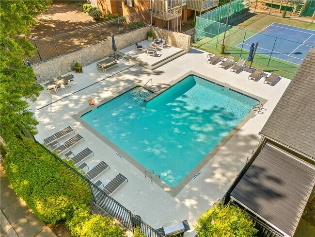 Building Photo - 46 Mt Vernon Cir
