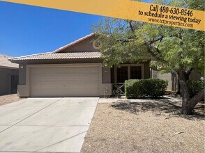 Building Photo - Charming 4 Bedroom in Great Location!