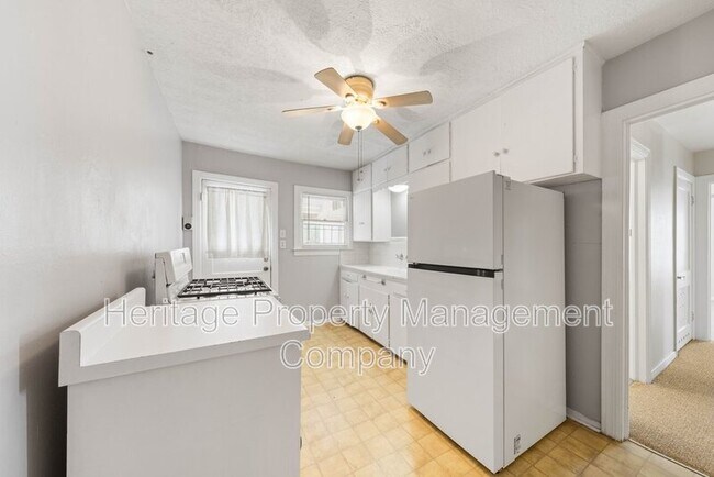 Building Photo - 231 Alexander Hamilton Dr