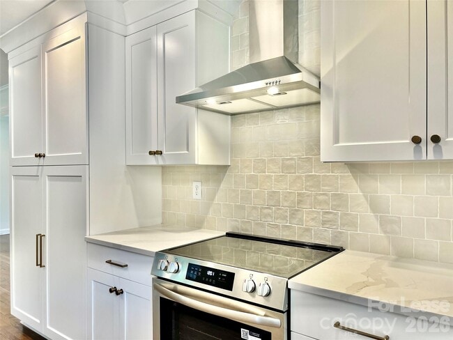 Building Photo - 6414 Greencove Dr