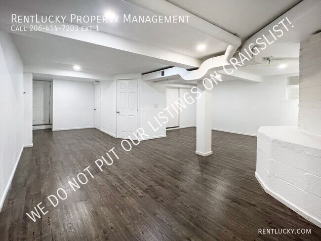 Building Photo - 105 SW 292nd St