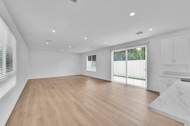 Building Photo - Modern Brand new 5-Bedroom Home for Lease ...