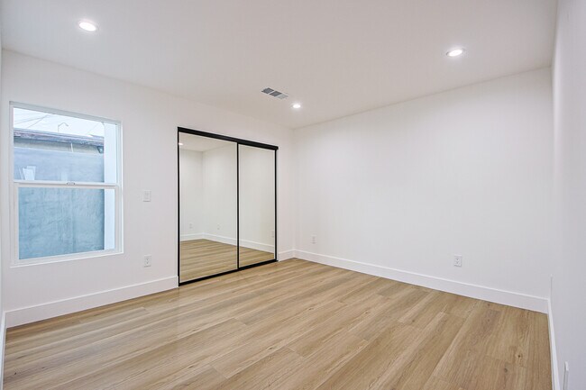 Building Photo - 4573 Triggs St