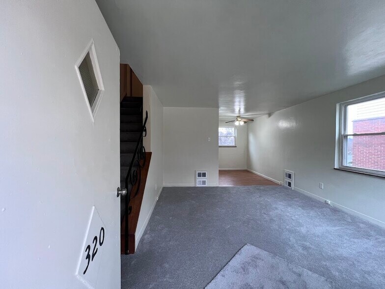 Building Photo - 320 San Juan Dr