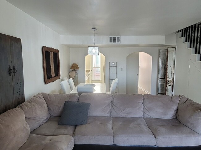 Building Photo - 215 Postoffice St