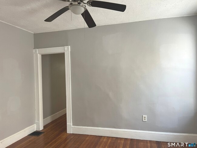 Building Photo - 78 Svea Ave