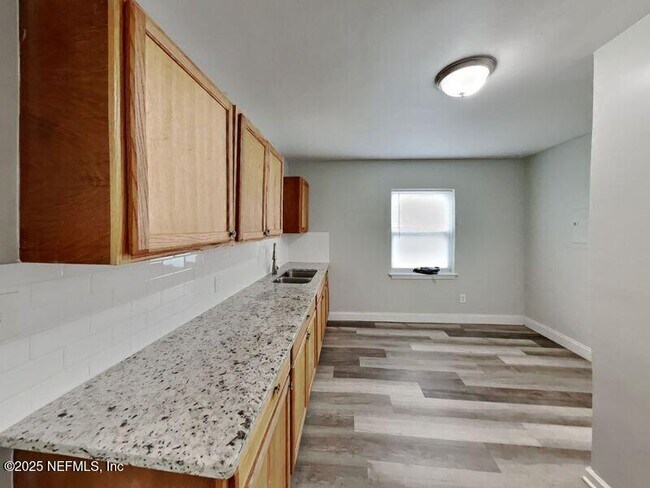 Building Photo - 3525 Abby Ln