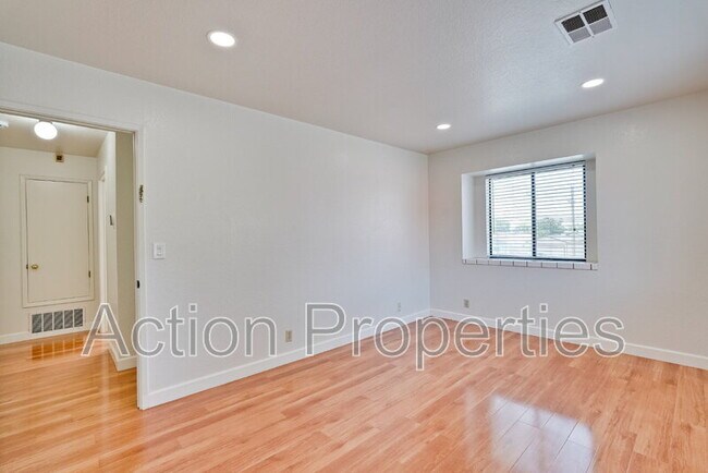 Building Photo - 4010 Shanj Ct