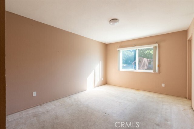 Building Photo - 324 S Palo Cedro Dr