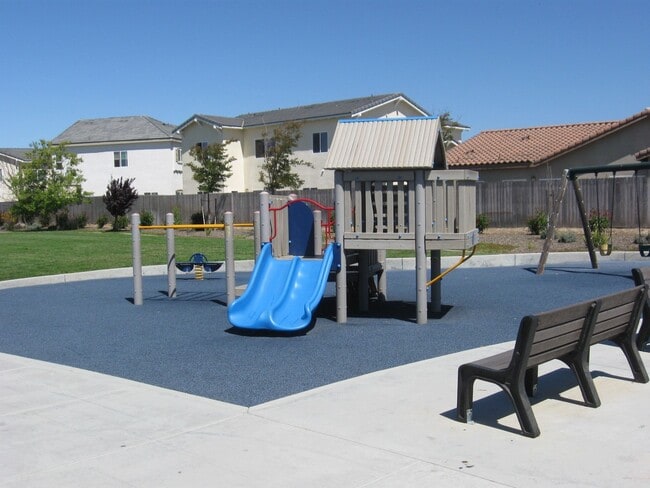Building Photo - 1339 Darien Ct
