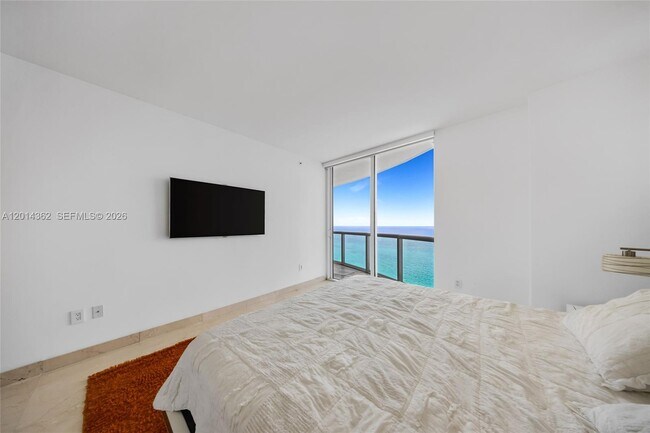 Building Photo - 6365 Collins Ave