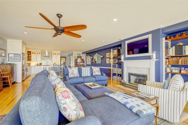 Building Photo - 1051 Oceanfront