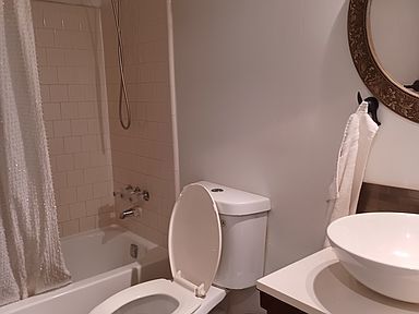 Building Photo - 1348 Brandon Square