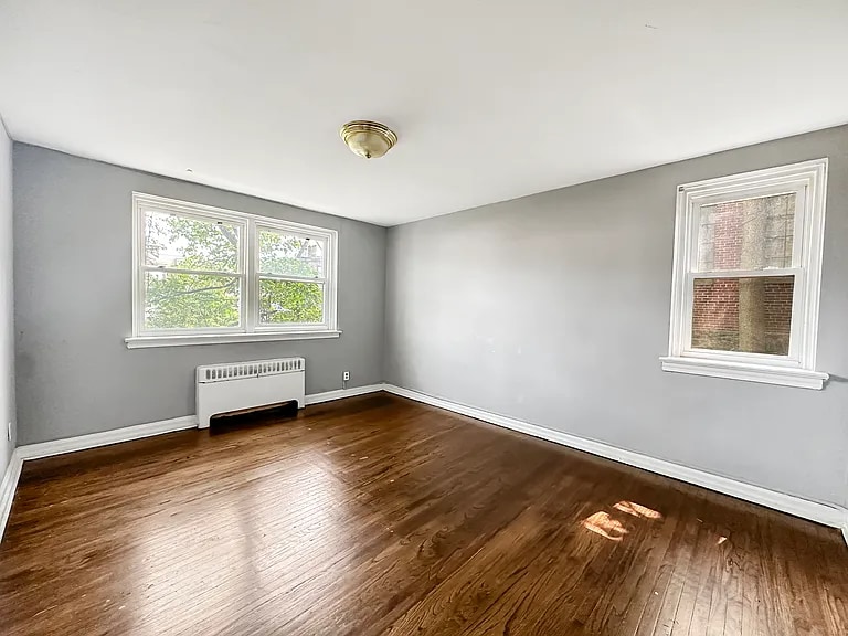 Building Photo - 1545 Medary Ave