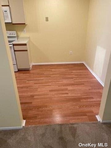 Building Photo - 613 Elton Ct W