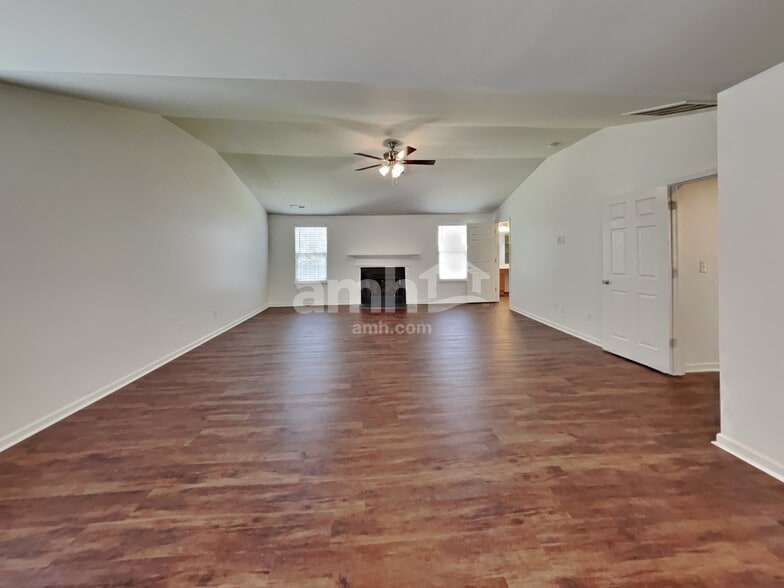 Building Photo - 5818 Parkstone Dr