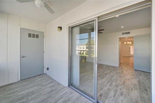 Building Photo - 87 Normandy Ln