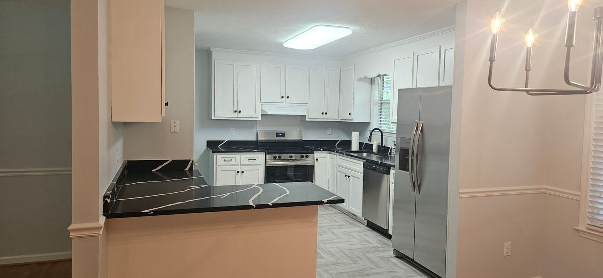 Building Photo - 1075 Pleasantview Cir