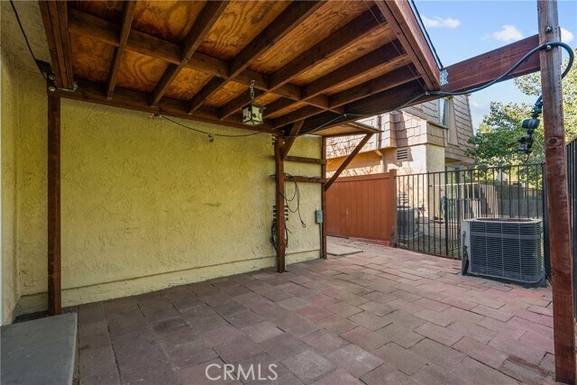 Building Photo - 4134 Yankee Dr