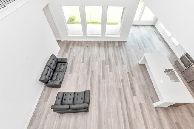 Building Photo - 21118 Chelton Bch Dr