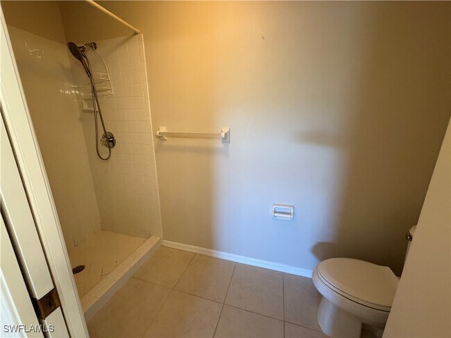 Building Photo - 10904 Regent Cir