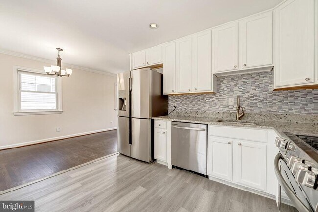 Building Photo - 4144 Addison Rd