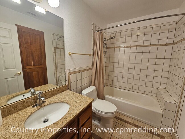 Building Photo - Back On Market! Amazing Short-Term Housing Opportunity in a Custom 4-Bedroom House!