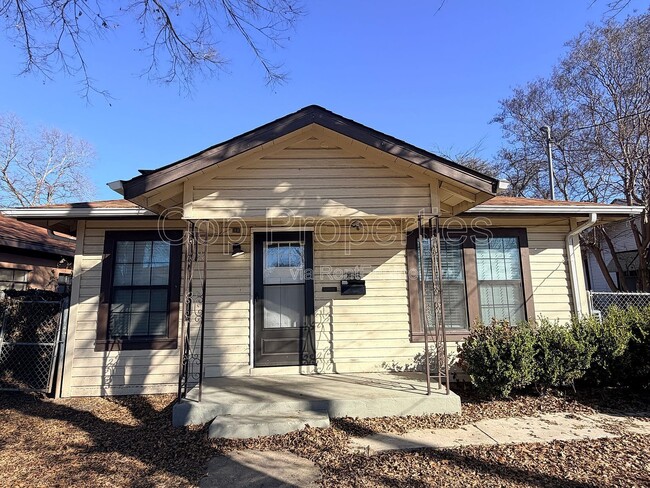 Building Photo - 255 Cumberland Rd