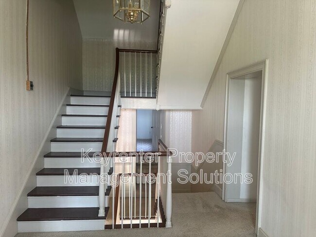 Building Photo - 151 Tanner Ln