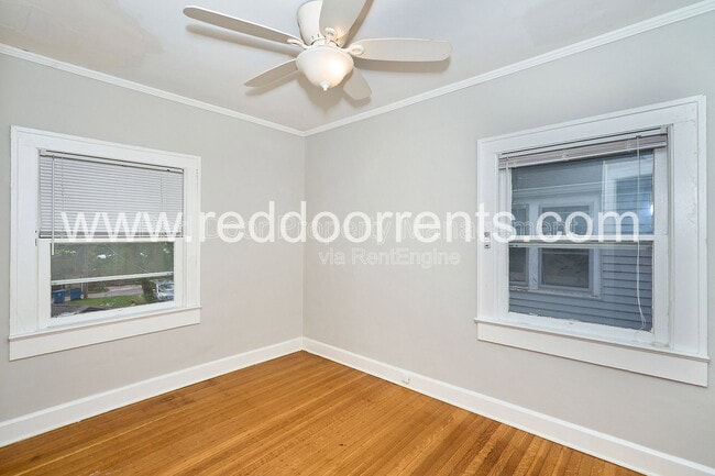 Building Photo - 4704 N College Ave