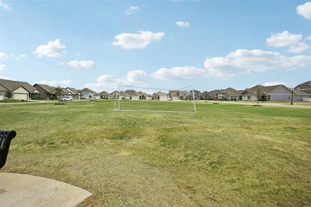 Building Photo - 9000 HUXLEY Dr