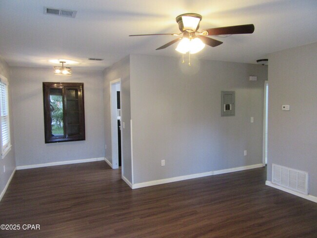 Building Photo - 1114 Fairland Ave