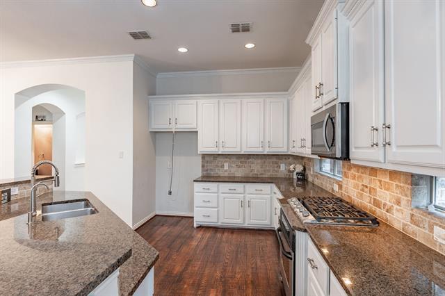 Building Photo - 2728 Breezy Point Ln