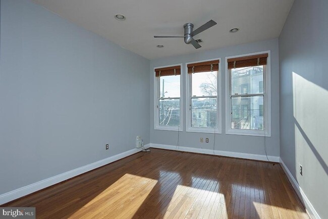 Building Photo - 964 Florida Ave NW