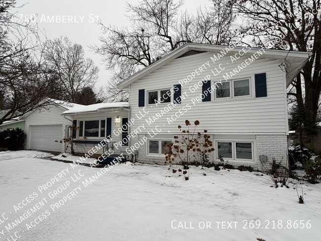 Building Photo - 6740 Amberly St