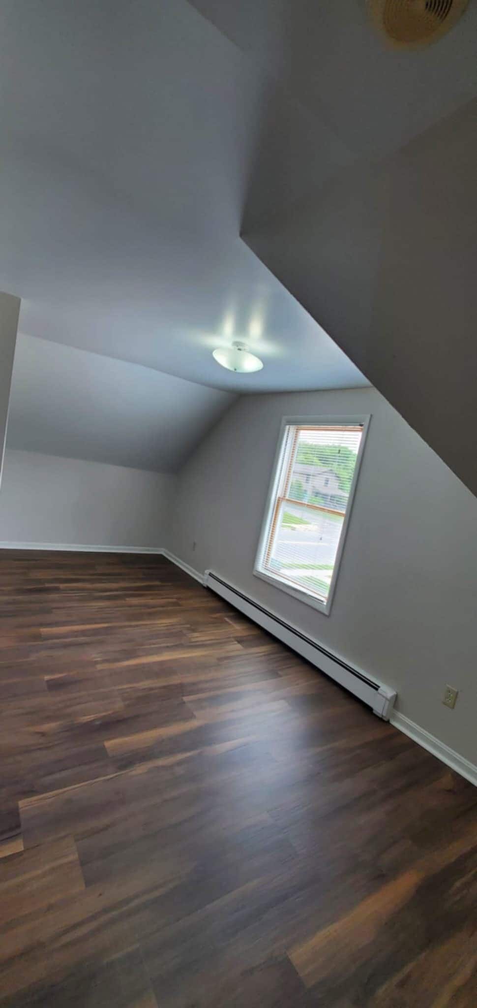 Bedroom - 209 N Prospect Rd