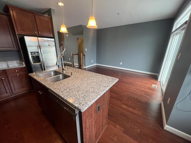 Building Photo - 2101 St Josephs Dr