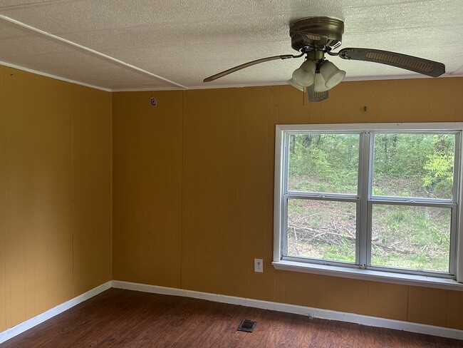 Building Photo - 103 Wildwood Trail